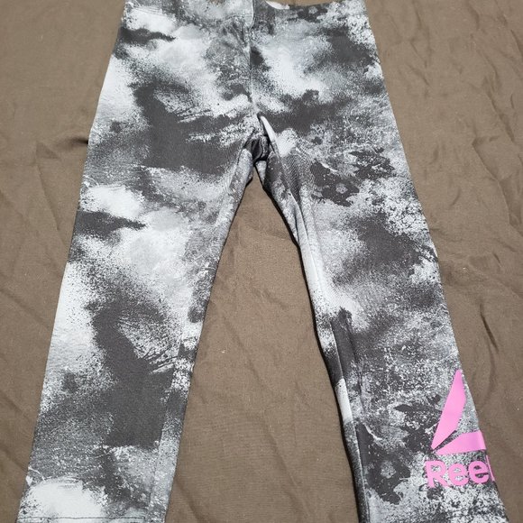 Reebok Leggings Camouflage Activewear Purple Breathable Stretchy Comfy Size 2T - Picture 1 of 4